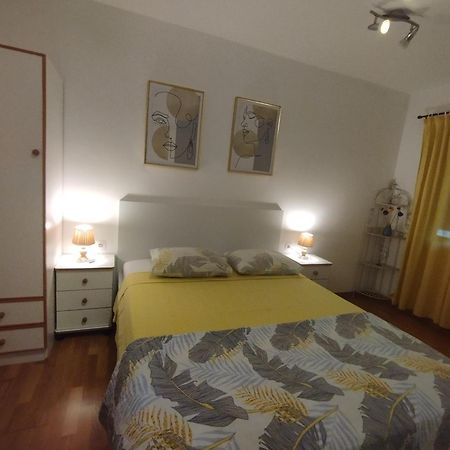 Apartmani Lucica 耶泽拉 外观 照片