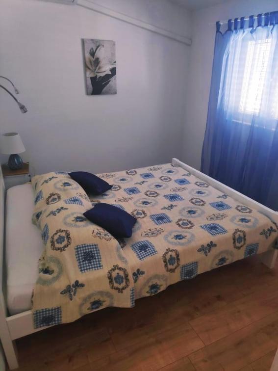 Apartmani Lucica 耶泽拉 外观 照片