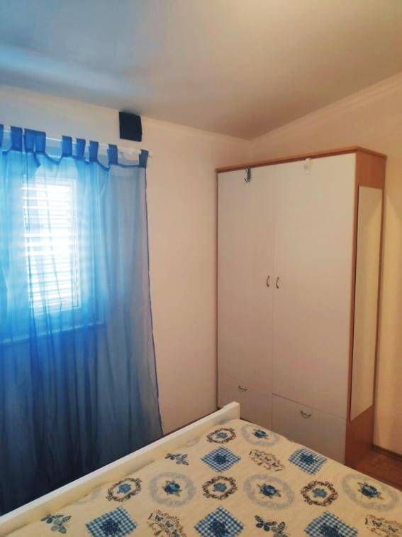 Apartmani Lucica 耶泽拉 外观 照片