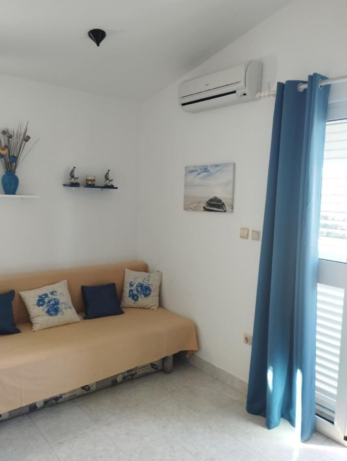 Apartmani Lucica 耶泽拉 外观 照片
